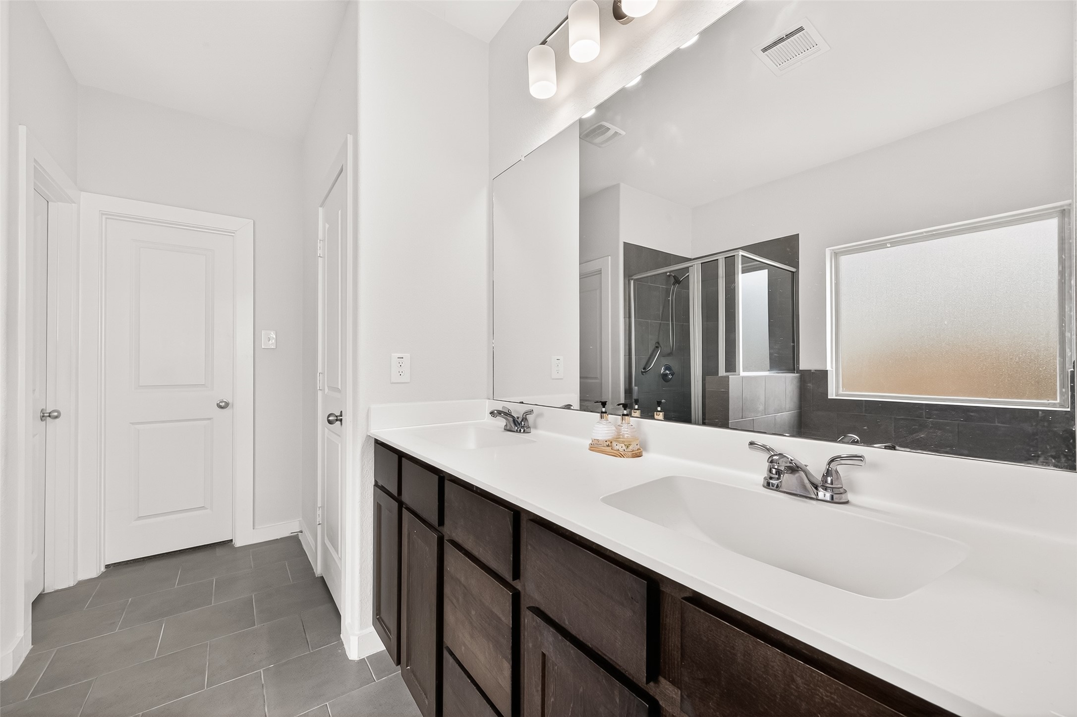 6803 Alamitos Court Rosharon, TX 77583 - Photo 26 of 48