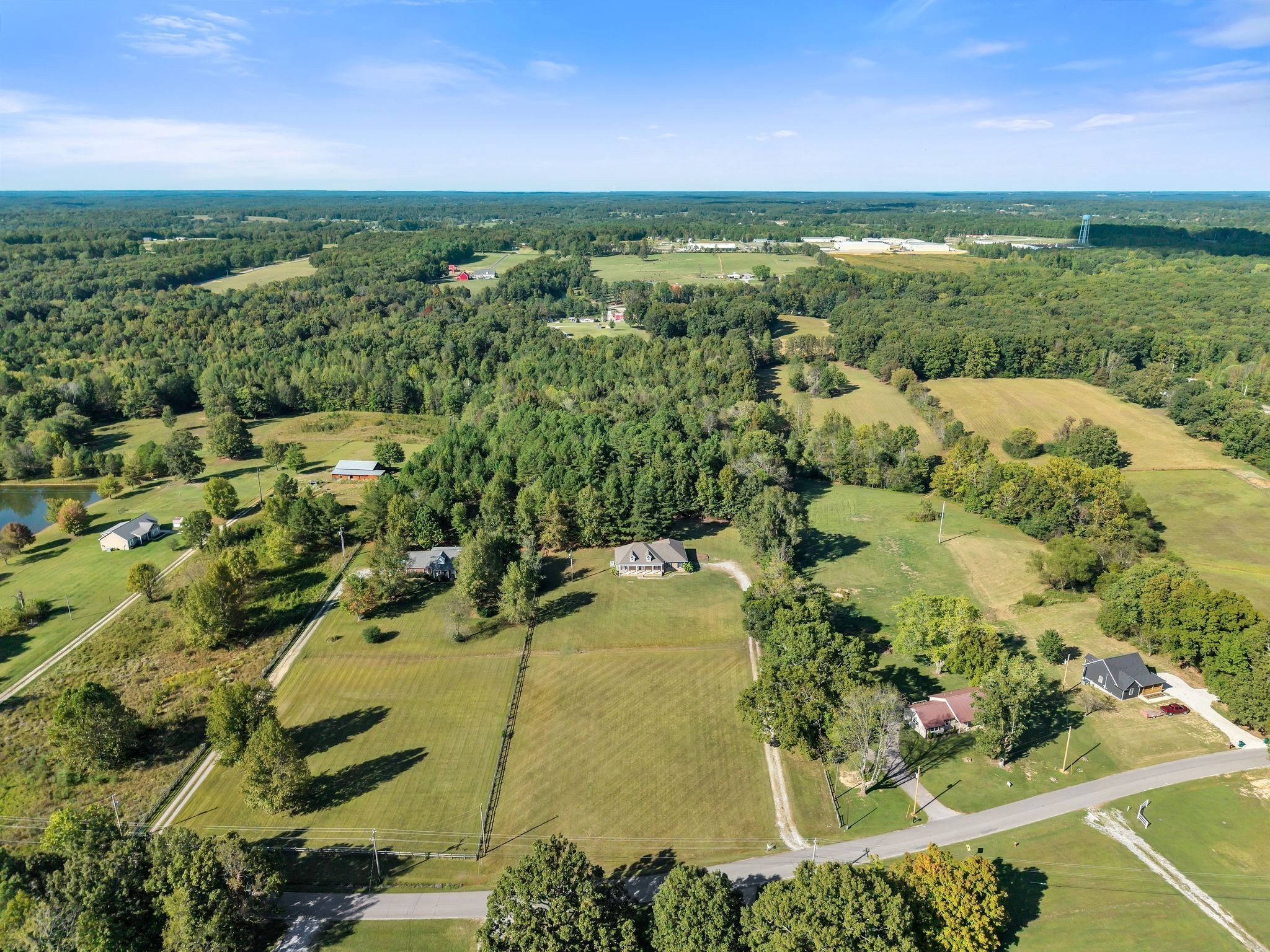 2044 Old Blacktop Road McEwen, TN 37101 - Photo 7 of 46