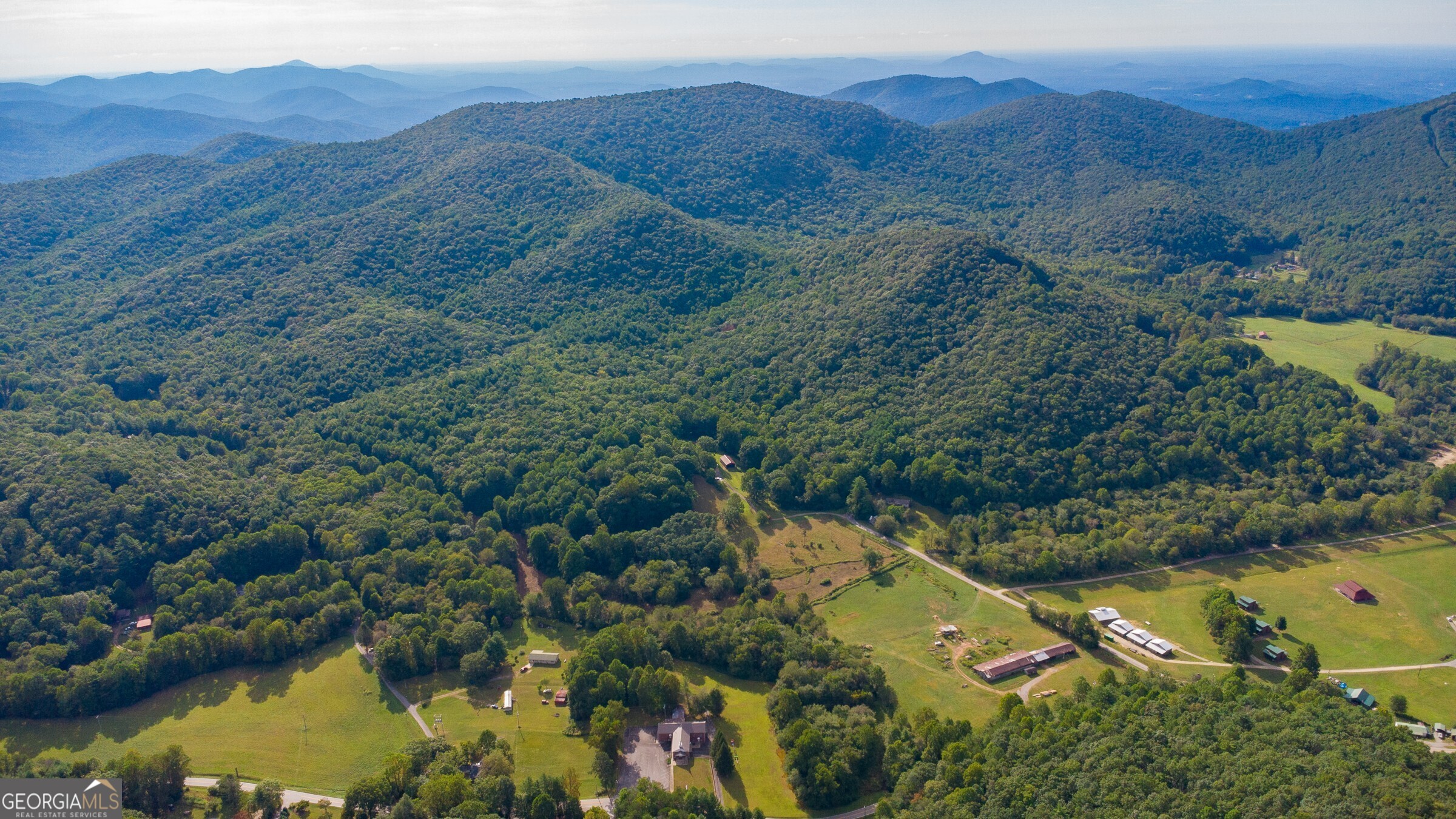 Now this is a mountain view!!!  If you are looking for a  long range view this property has long range as well as close in mountain views.