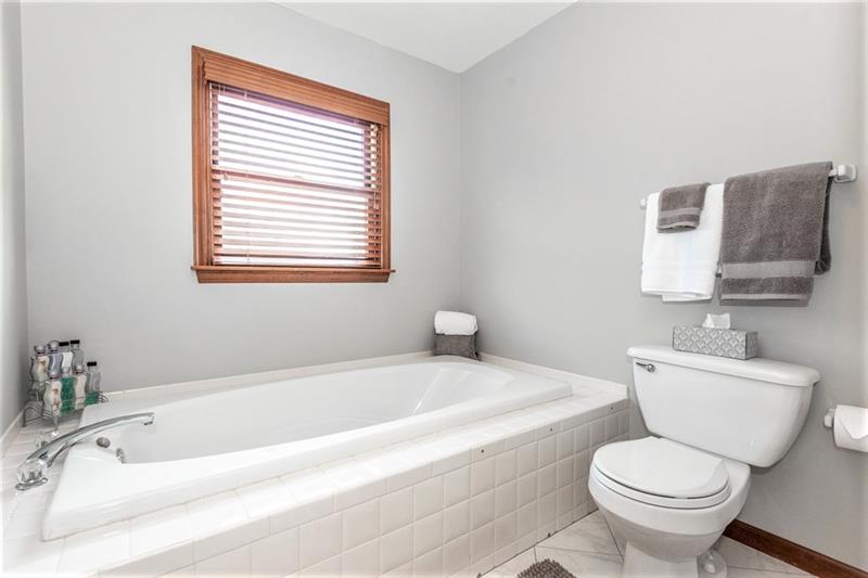 366 Cobblestone Circle McKees Rocks, PA 15136 - Photo 14 of 25 Gallery Image 14
