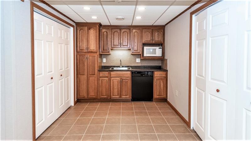 366 Cobblestone Circle McKees Rocks, PA 15136 - Photo 22 of 25 Gallery Image 22