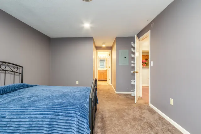 $385,000 | 9 Bartemus Trail, Unit 303, Nashua, NH 03063