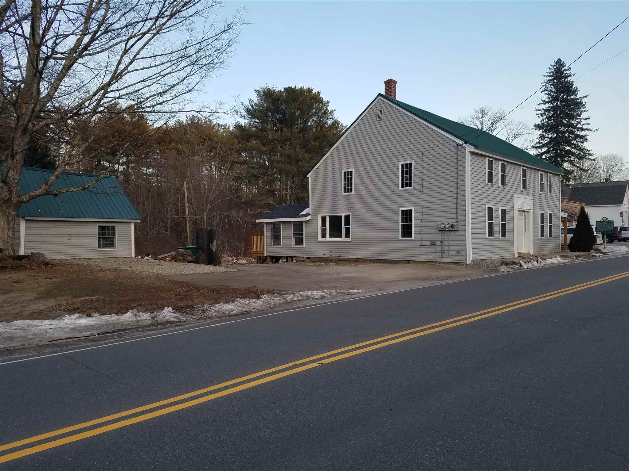 272 Main Street Fremont, NH 03044 - Photo 1 of 21 Gallery Image 1