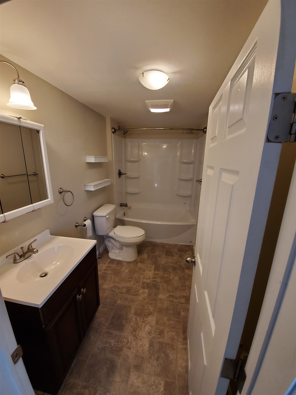 272 Main Street Fremont, NH 03044 - Photo 15 of 21 Gallery Image 15