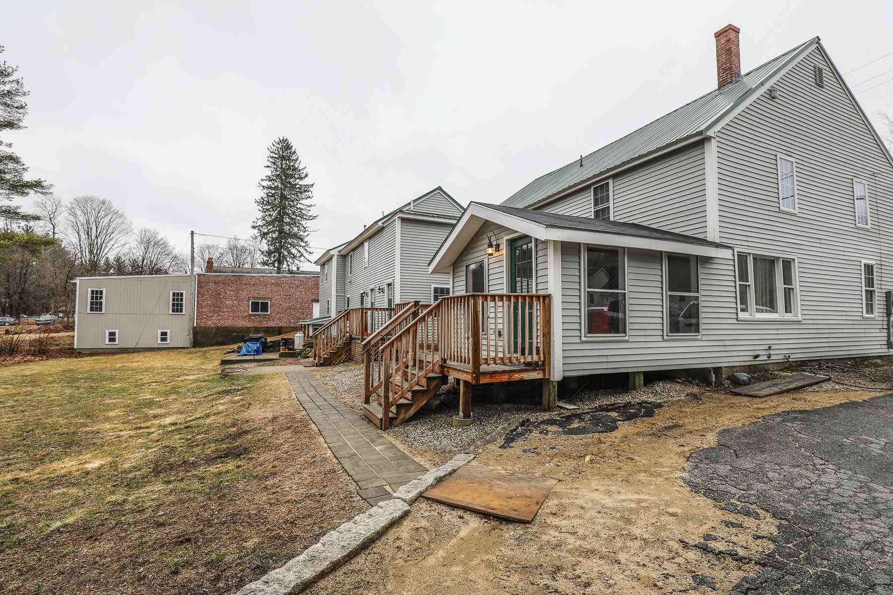 272 Main Street Fremont, NH 03044 - Photo 5 of 21 Gallery Image 5
