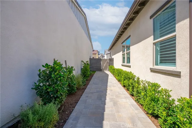 $950,000 | 806 Sunrise Road, Rancho Mission Viejo, CA 92694