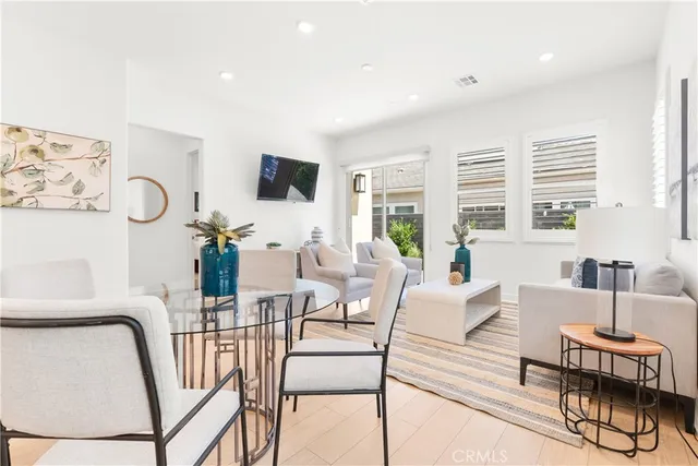 $950,000 | 806 Sunrise Road, Rancho Mission Viejo, CA 92694