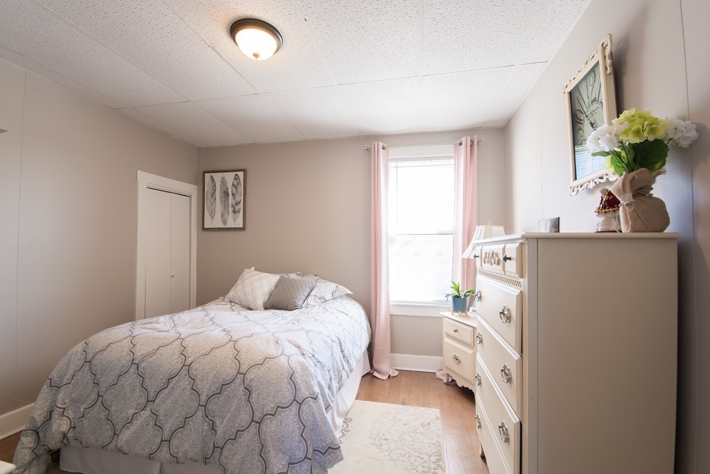 259 Cambridge Street Fall River, MA 02721 - Photo 9 of 38
