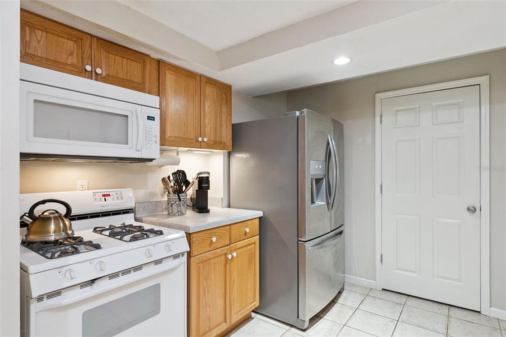 1008 East Ridgewood Street Orlando, FL 32801 - Photo 12 of 60