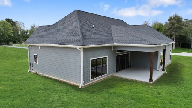 $699,900 | 887 Ovoca Lake Road, Tullahoma, TN 37388