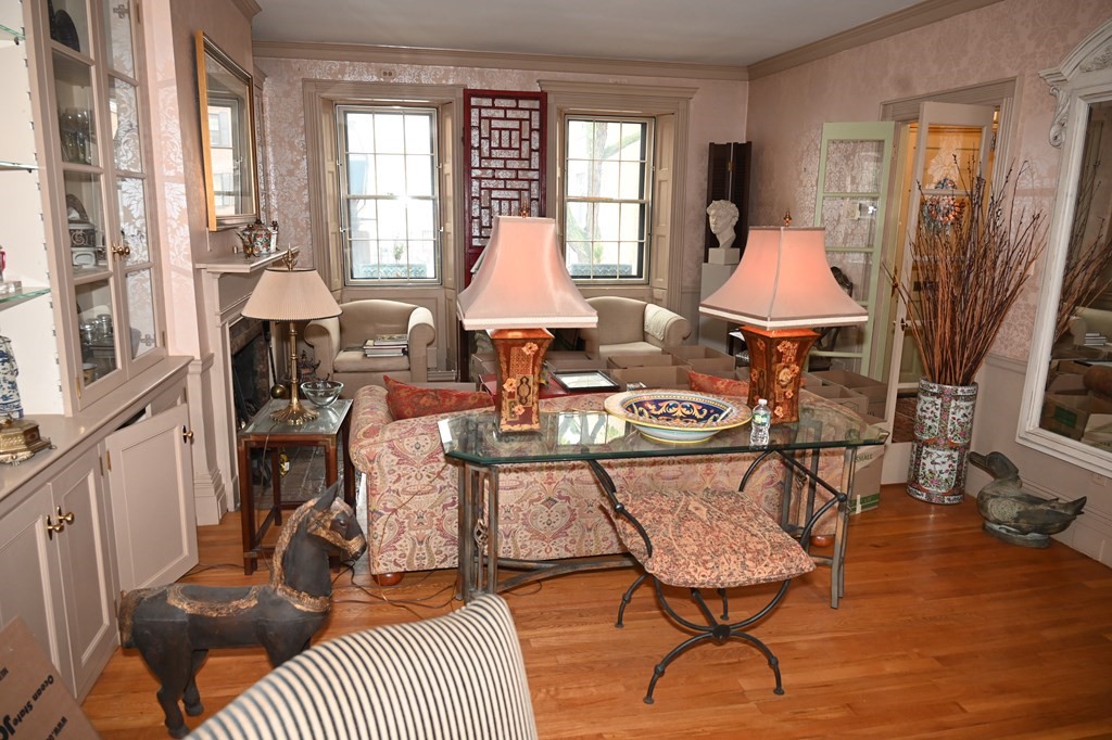48 Fayette Street Boston, MA 02116 - Photo 4 of 22