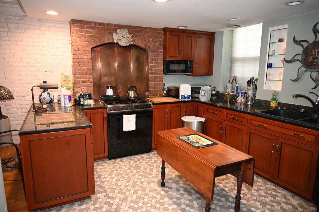 48 Fayette Street Boston, MA 02116 - Photo 9 of 22
