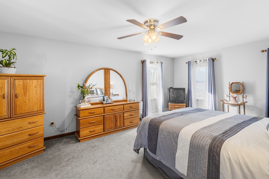 14 Bow Drive Acushnet, MA 02743 - Photo 20 of 35