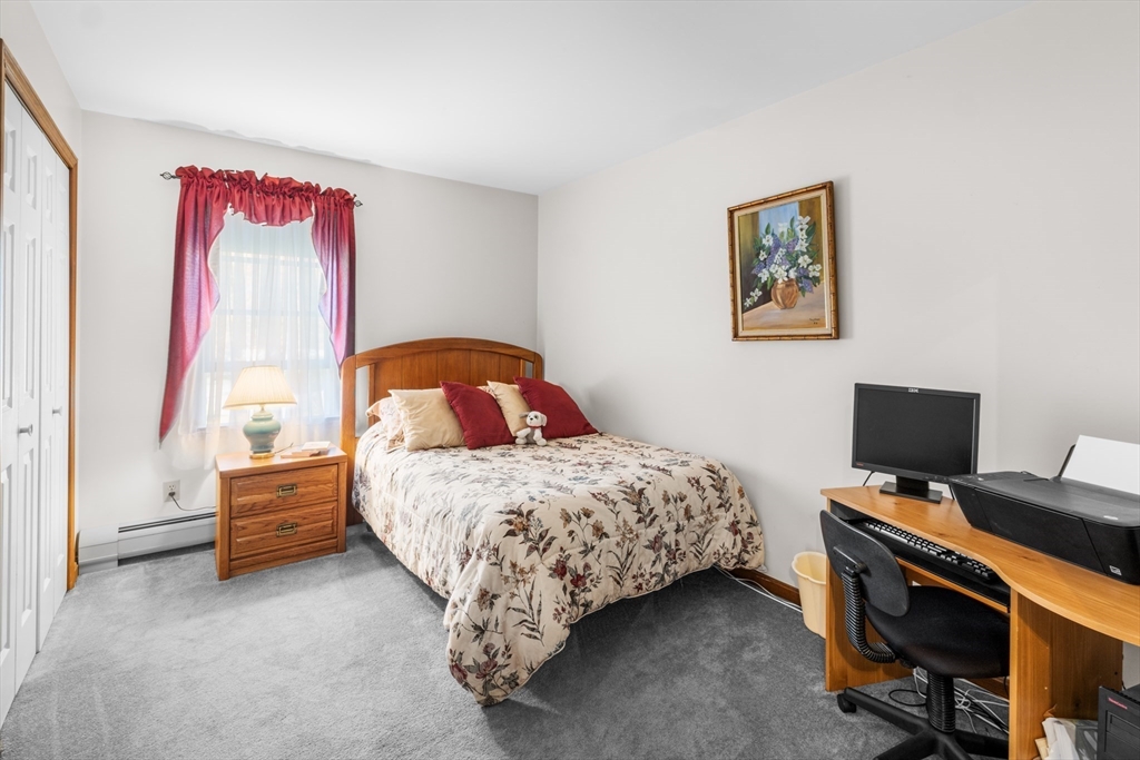 14 Bow Drive Acushnet, MA 02743 - Photo 23 of 35