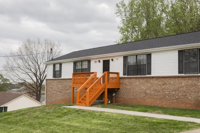 $925 | 284 Rue Le Mans Drive, Unit A, Clarksville, TN 37042