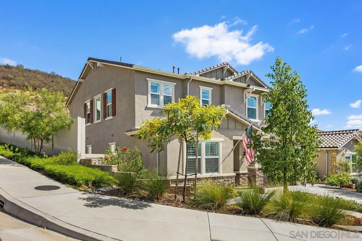 877 Woodhaven Road San Marcos, CA 92069 - Photo 2 of 35 Gallery Image 2