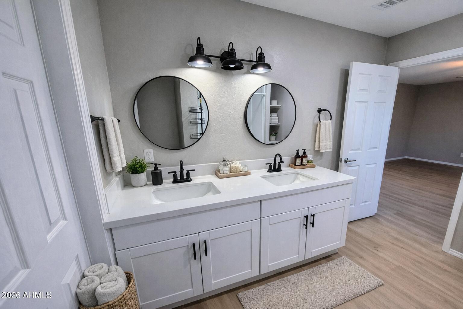 3158 West Lane Avenue Phoenix, AZ 85051 - Photo 13 of 17 444a1698-c5be-4465-9a82-38e891dcfda5