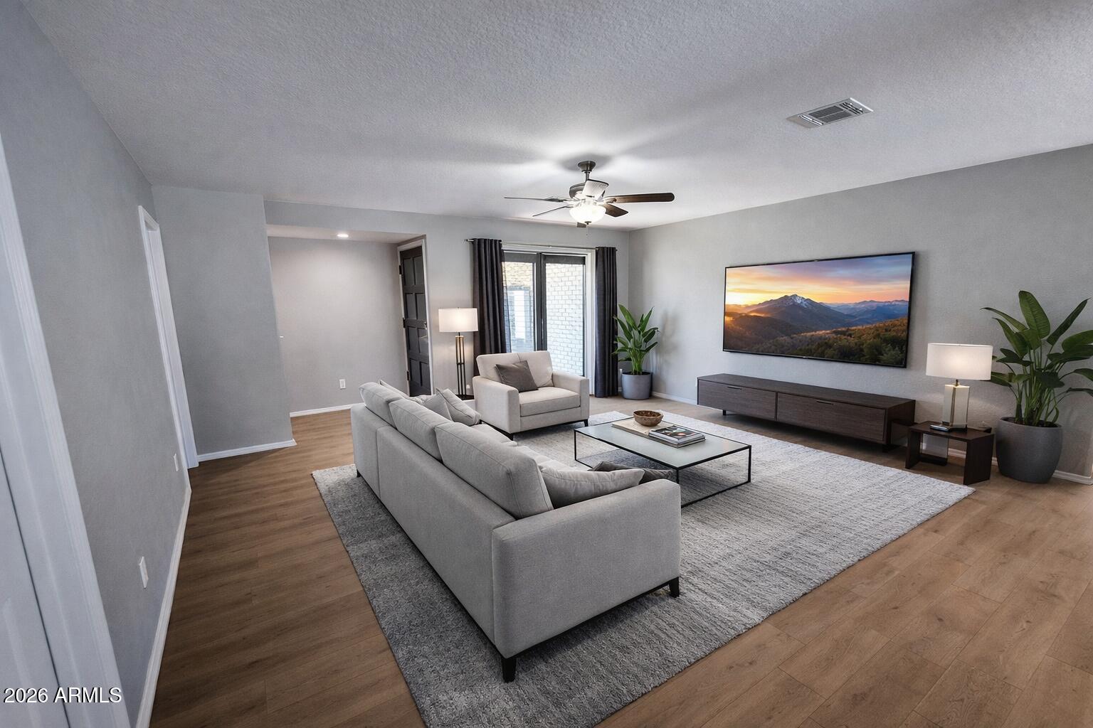 3158 West Lane Avenue Phoenix, AZ 85051 - Photo 4 of 17 ad980813-e482-4581-8087-c6758cb9e7eb