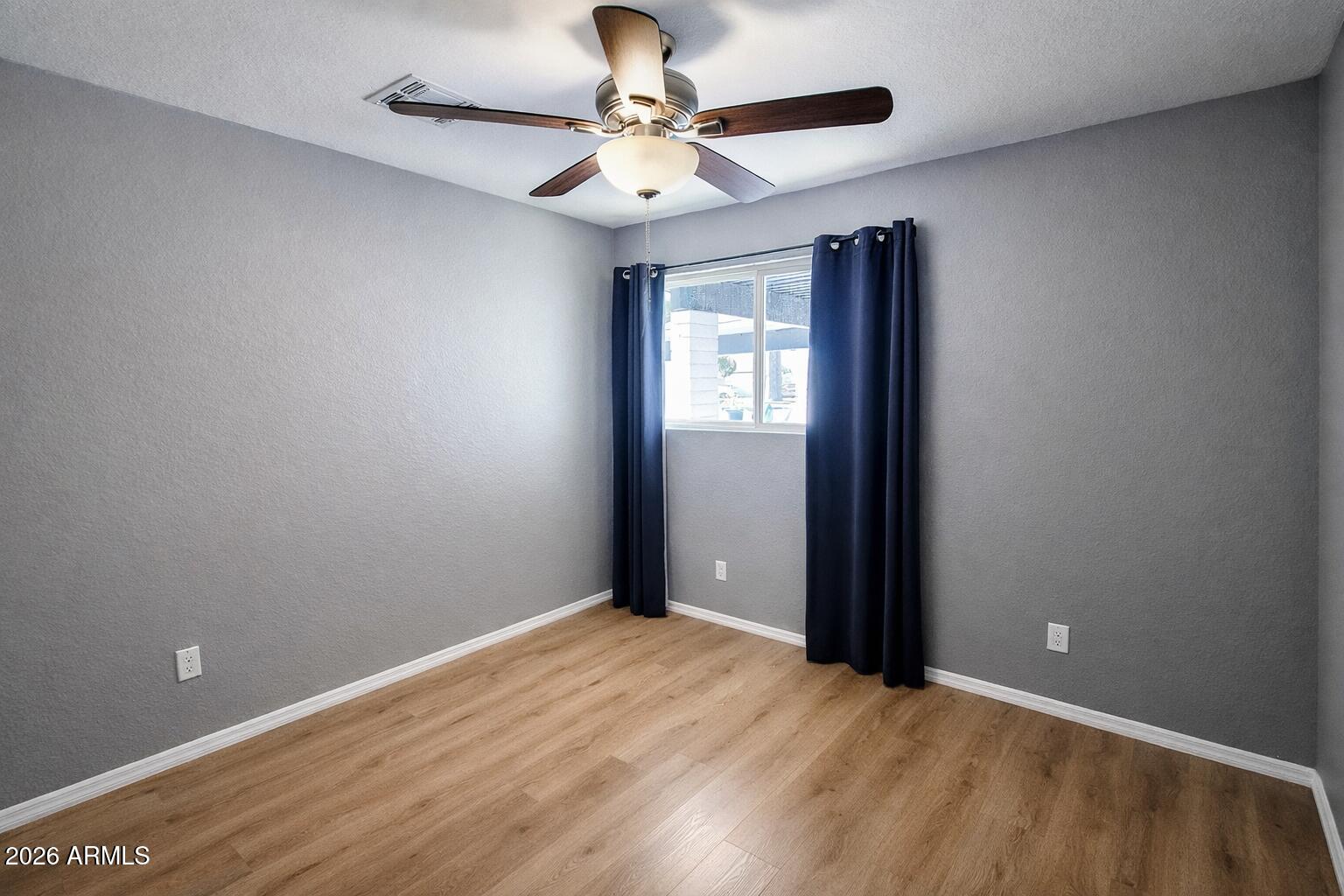 3158 West Lane Avenue Phoenix, AZ 85051 - Photo 9 of 17 4ca3b0b9-5812-4f4f-b51f-851357308f47