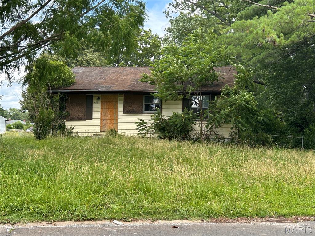 455 Midlothian Road St. Louis, MO 63137 - Photo 2 of 6