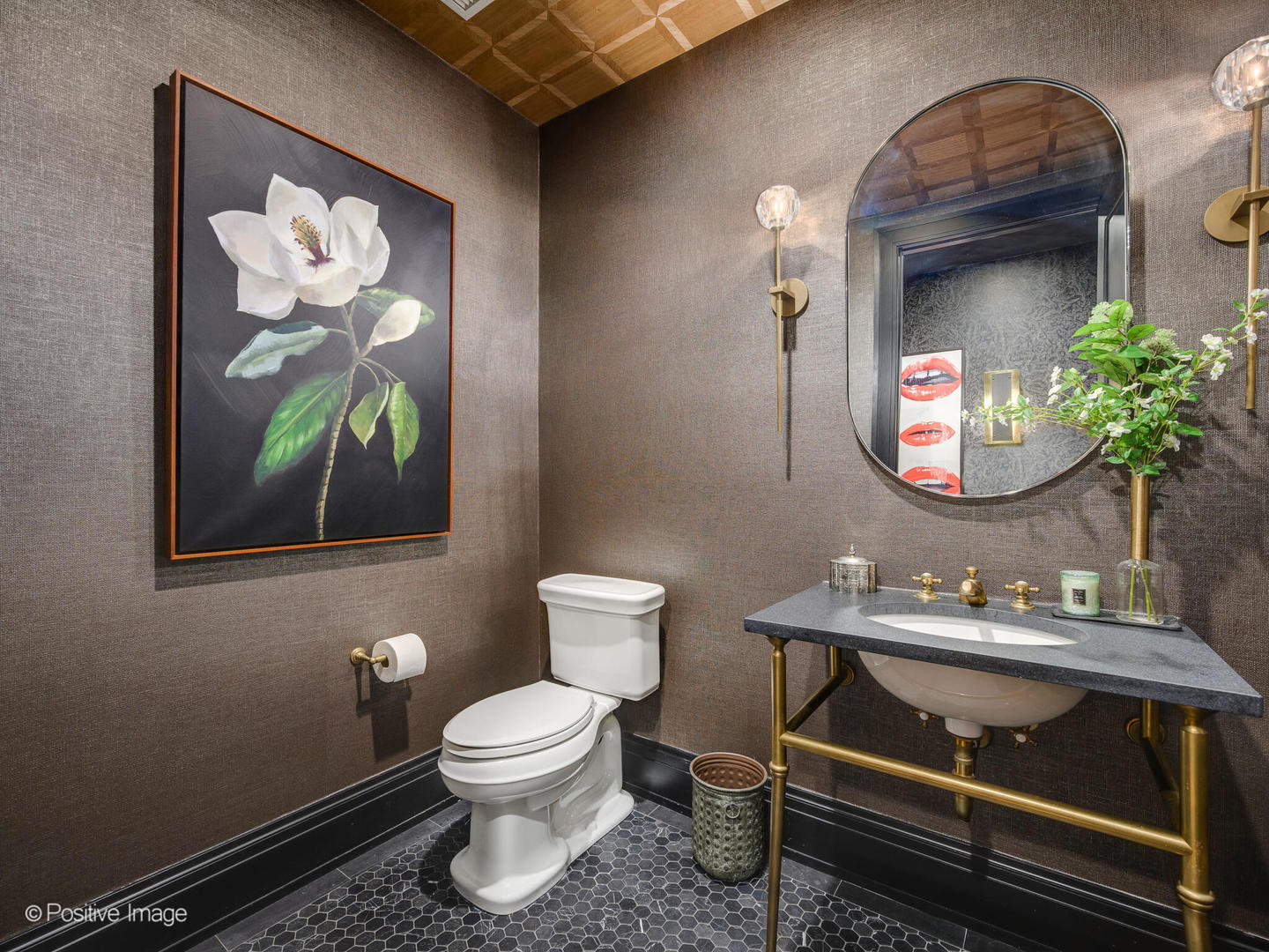 1109 West Washington Boulevard, Unit 2C Chicago, IL 60607 - Photo 27 of 40 a bathroom with a toilet a sink and mirror