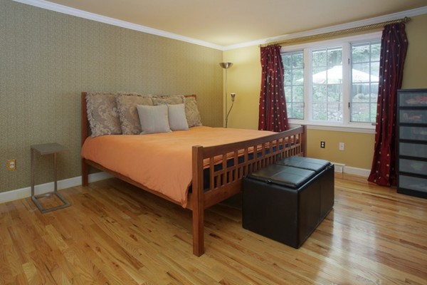 35 Wing Road Lynnfield, MA 01940 - Photo 5 of 12 Gallery Image 5