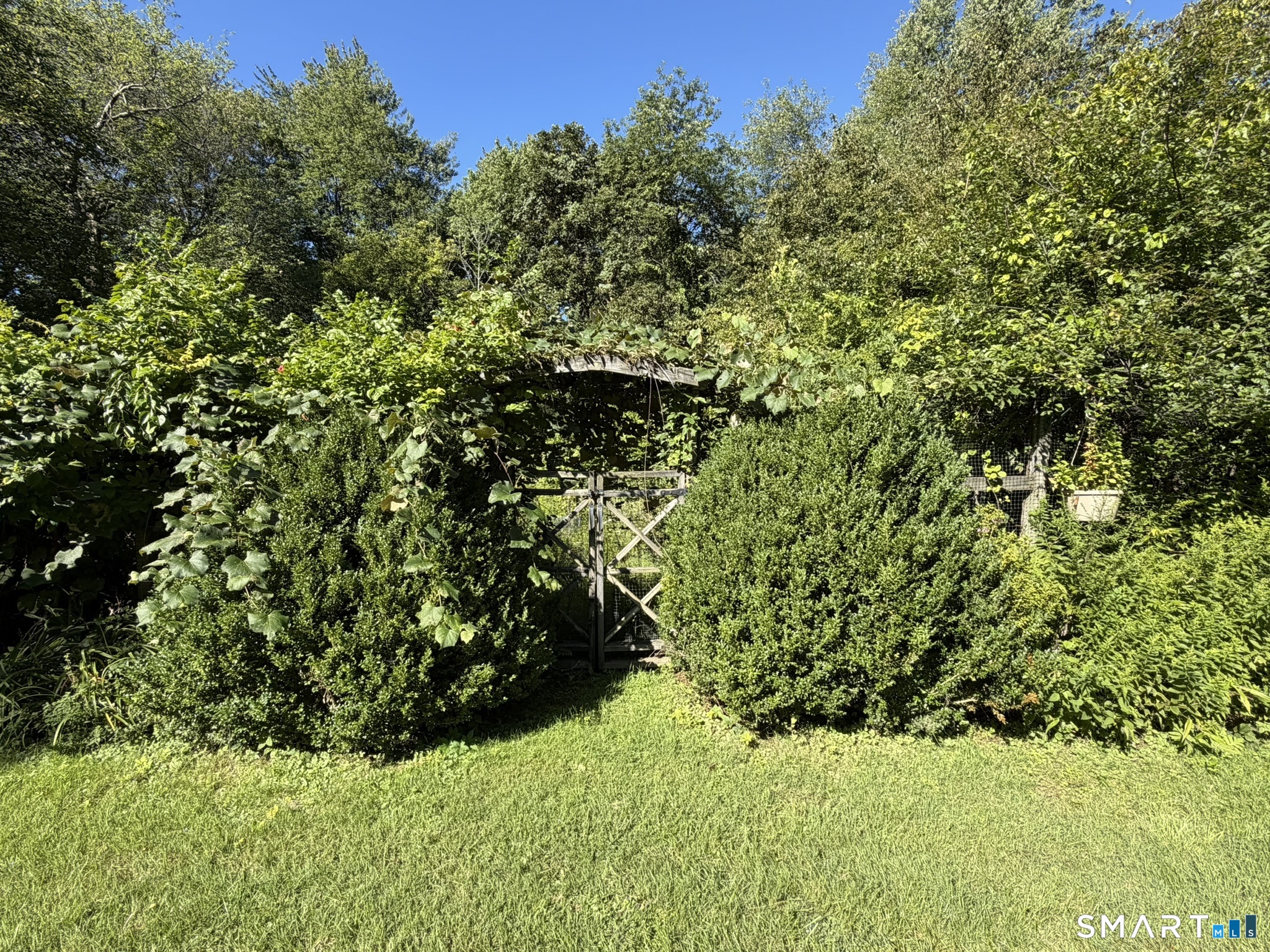 12 Olmstead Lane Ridgefield, CT 06877 - Photo 25 of 37 The garden is ready to be revived!