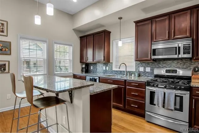 $2,100 | 185 York Street, Unit 1, Buffalo, NY 14213