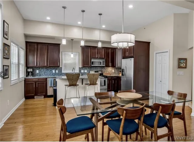 $2,100 | 185 York Street, Unit 1, Buffalo, NY 14213