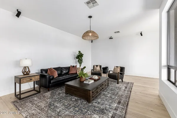 $925,000 | 8207 East Jasmine Circle, Mesa, AZ 85207