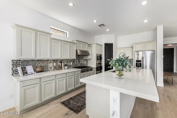 $925,000 | 8207 East Jasmine Circle, Mesa, AZ 85207