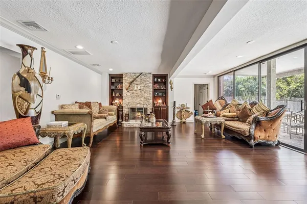 $889,900 | 6054 Marlberry Drive, Orlando, FL 32819