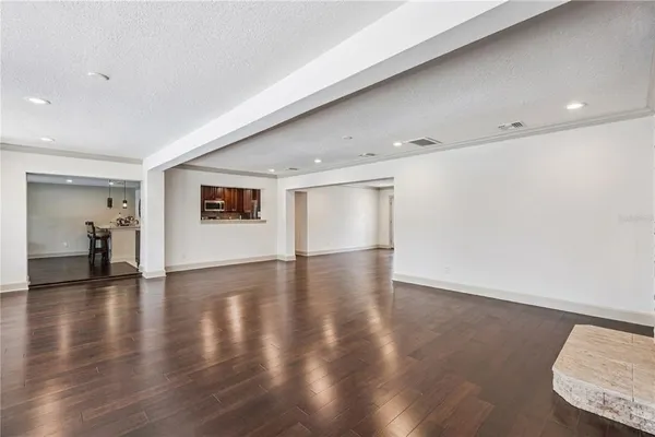 $889,900 | 6054 Marlberry Drive, Orlando, FL 32819