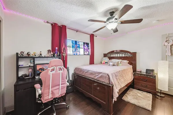 $889,900 | 6054 Marlberry Drive, Orlando, FL 32819