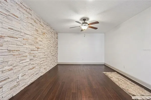 $889,900 | 6054 Marlberry Drive, Orlando, FL 32819