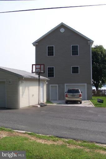415 Walnut Grove Road Essex, MD 21221 - Photo 2 of 27 Exterior (Rear)