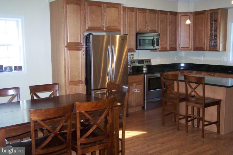 415 Walnut Grove Road Essex, MD 21221 - Photo 19 of 27 Kitchen #2