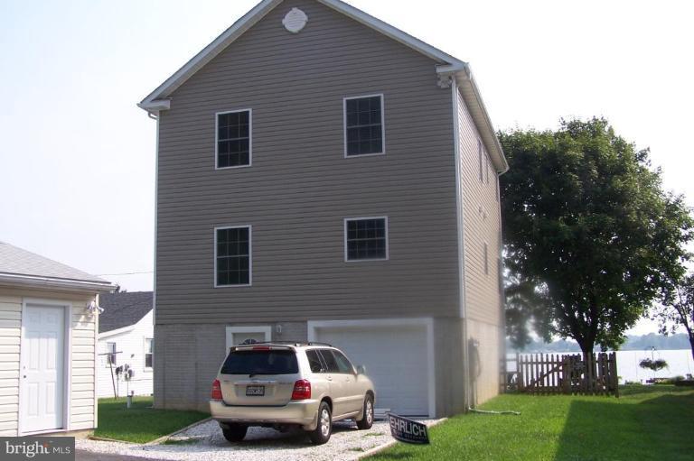415 Walnut Grove Road Essex, MD 21221 - Photo 3 of 27 Exterior #2