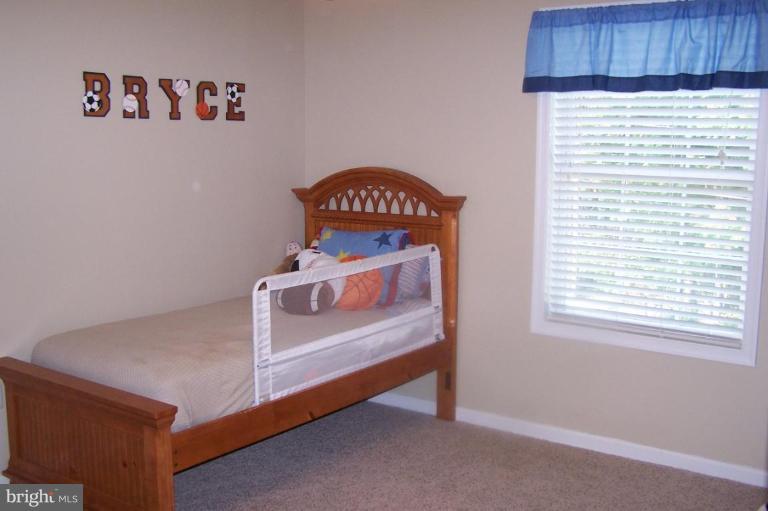 415 Walnut Grove Road Essex, MD 21221 - Photo 8 of 27 Bedroom #2