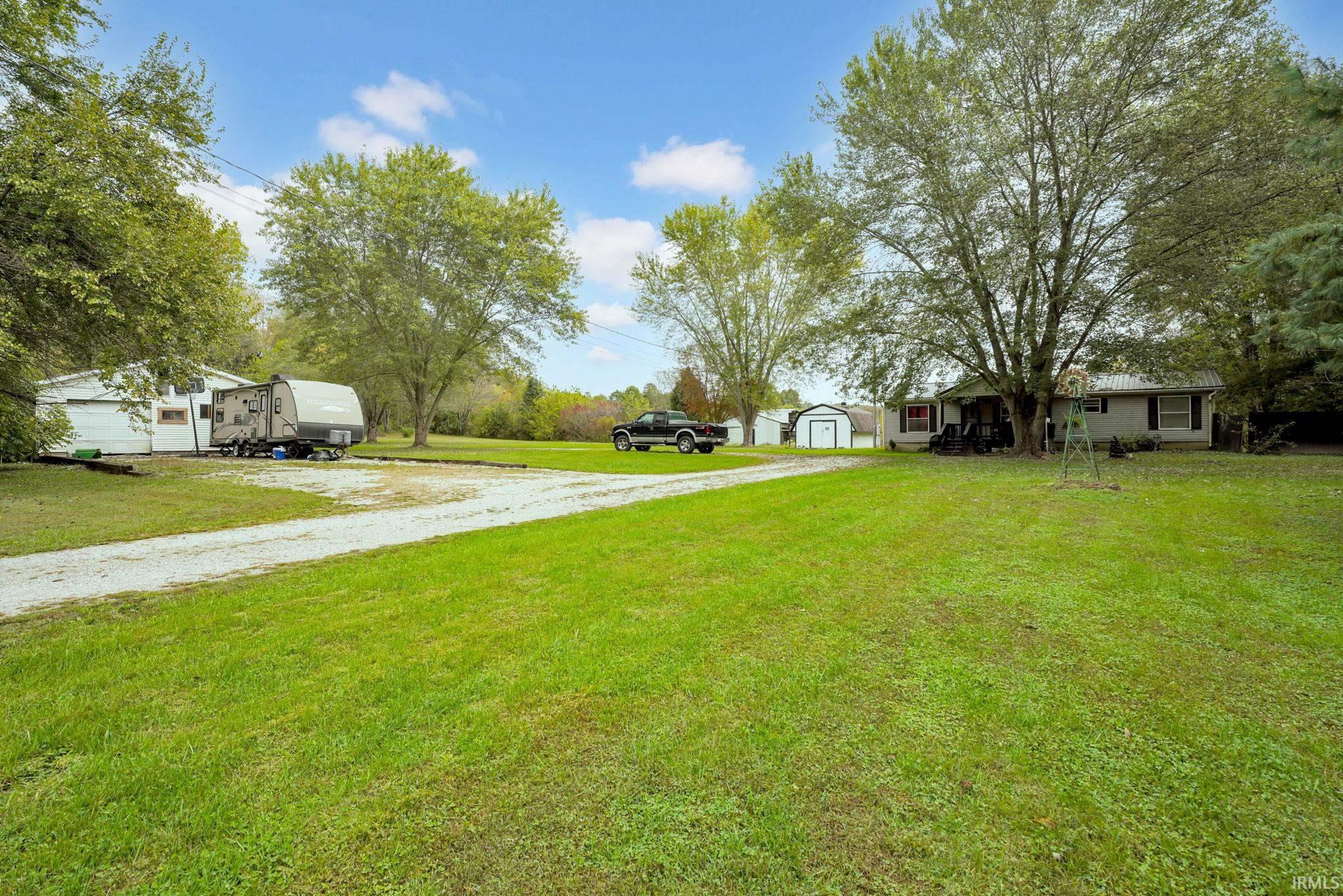 320 Stove Road Bedford, IN 47421 - Photo 2 of 22