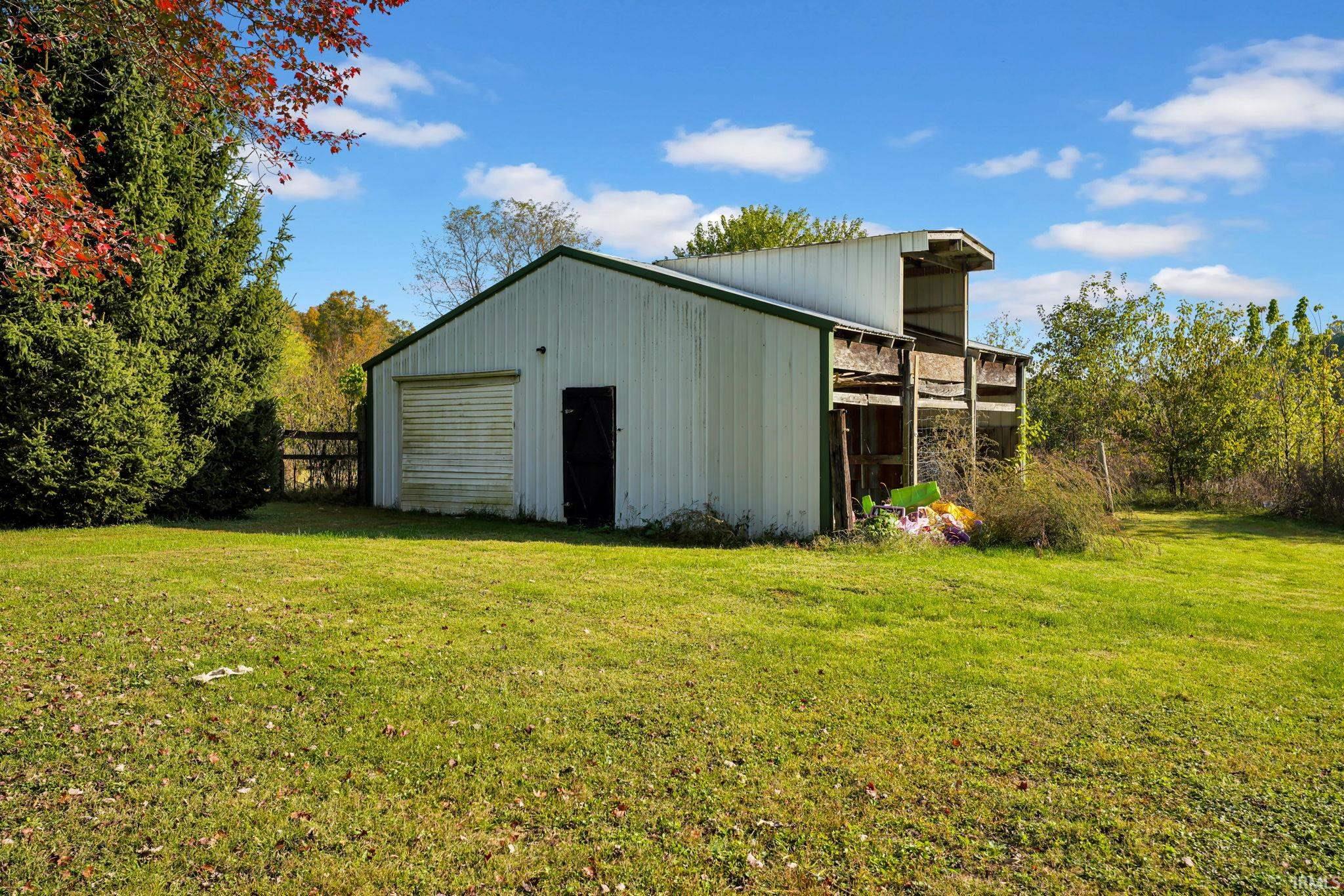 320 Stove Road Bedford, IN 47421 - Photo 5 of 22