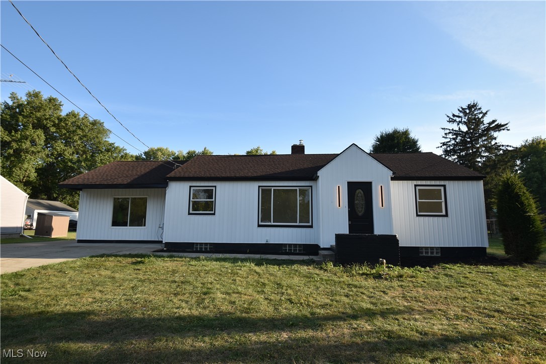 90 West Caston Road New Franklin, OH 44319 - Photo 1 of 42 Gallery Image 1