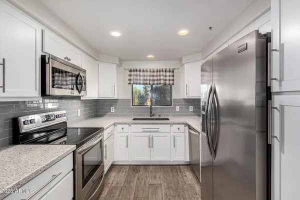 $307,000 | 750 East Northern Avenue, Unit 2143, Phoenix, AZ 85020