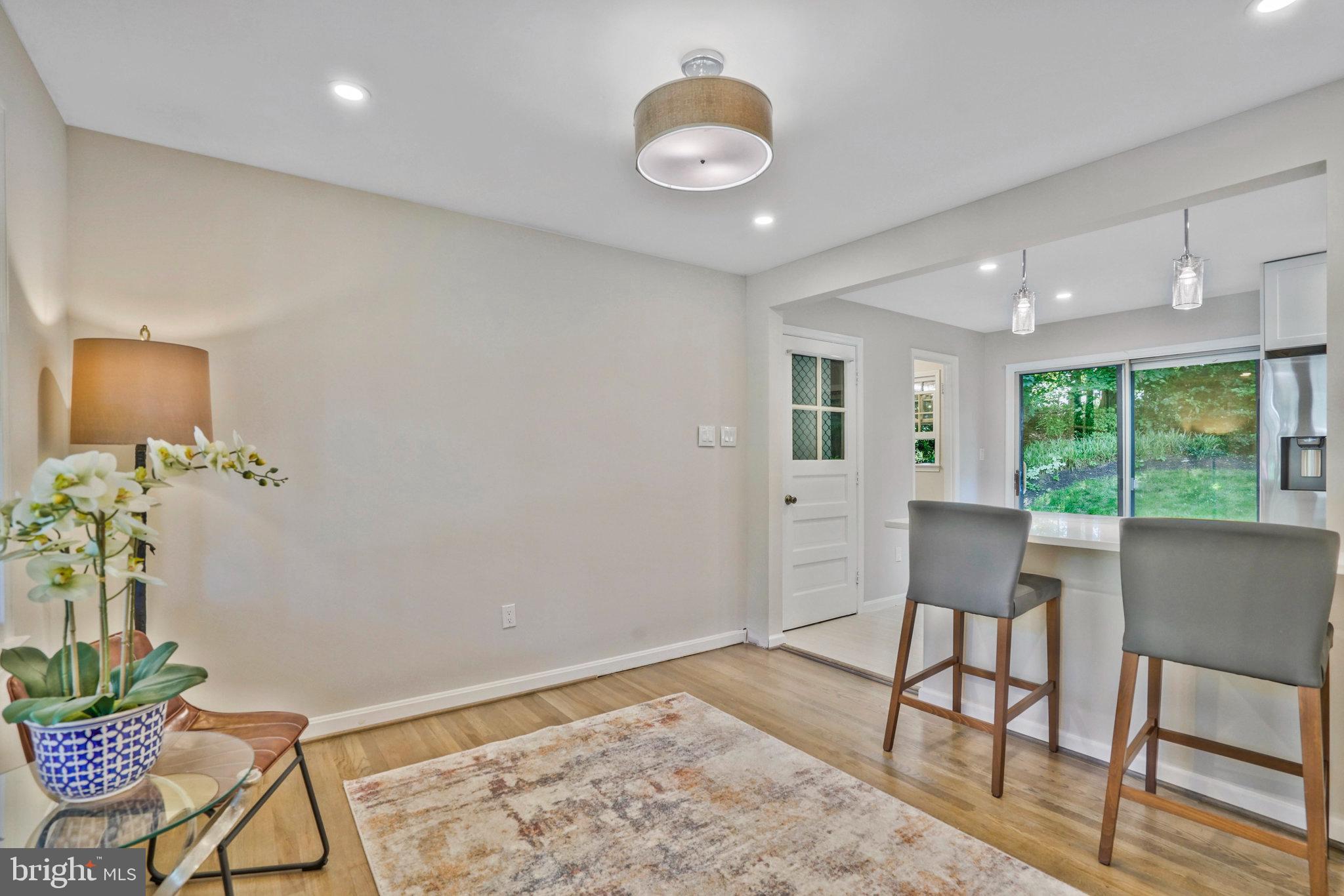 6910 Spur Road Springfield, VA 22153 - Photo 17 of 59 Family room or formal dining room--your choice!