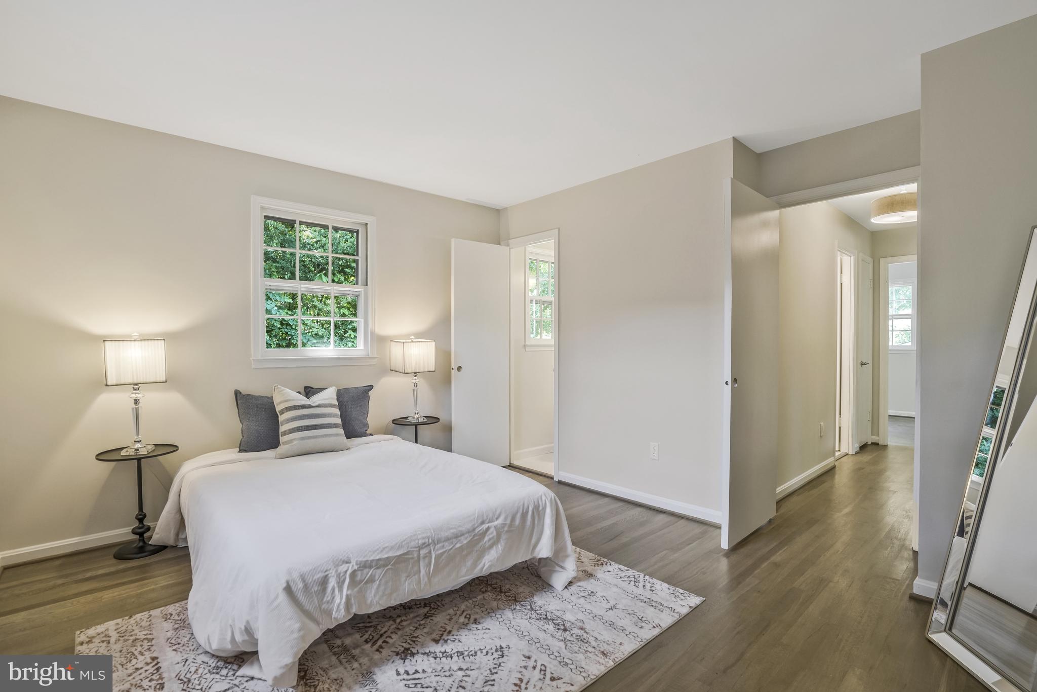 6910 Spur Road Springfield, VA 22153 - Photo 21 of 59 Primary Bedroom with Ensuite Bath