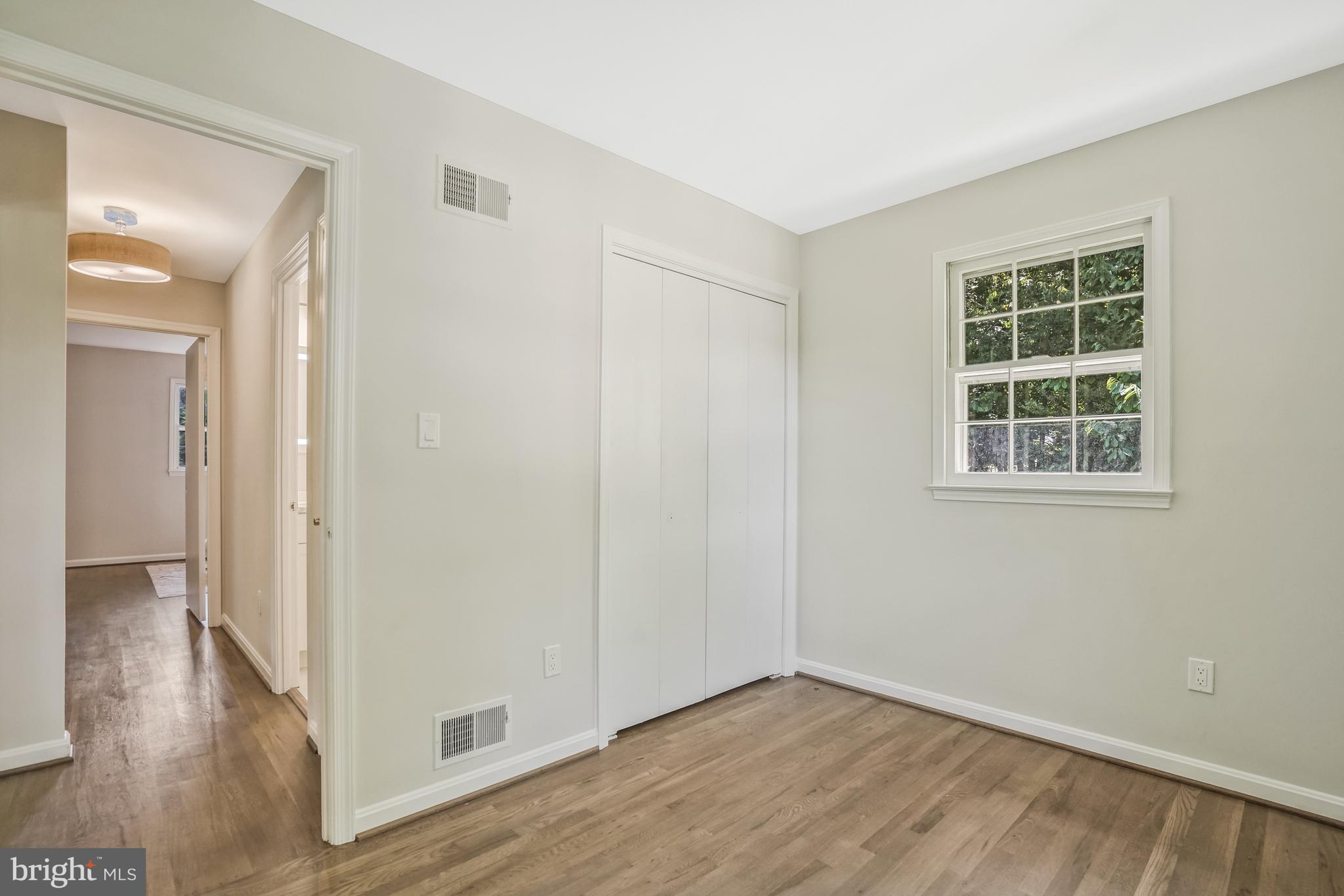 6910 Spur Road Springfield, VA 22153 - Photo 31 of 59 Bedroom 3