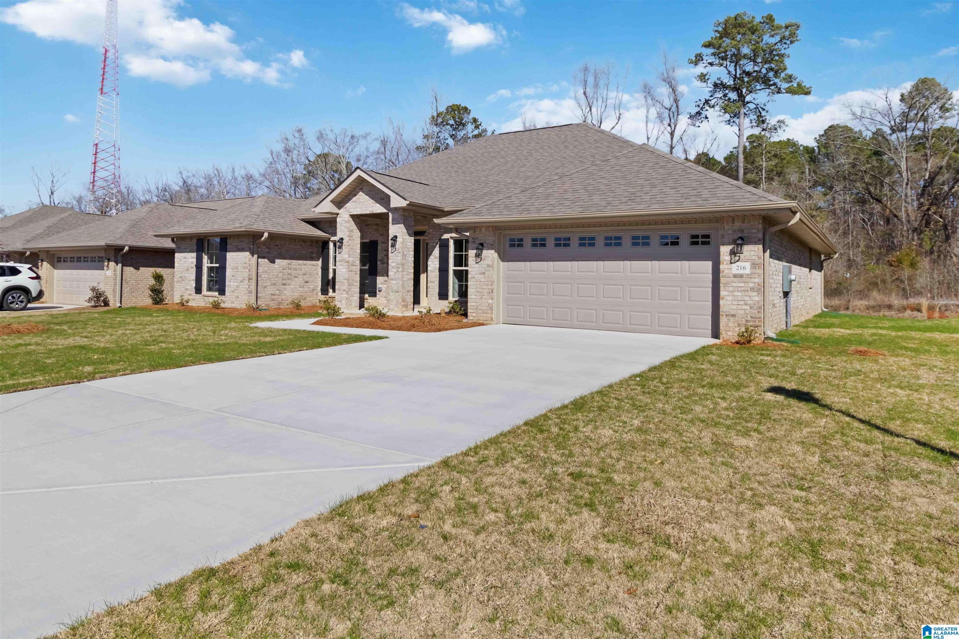 216 Dawsons Cv Drive Alabaster, AL 35007 - Photo 2 of 30