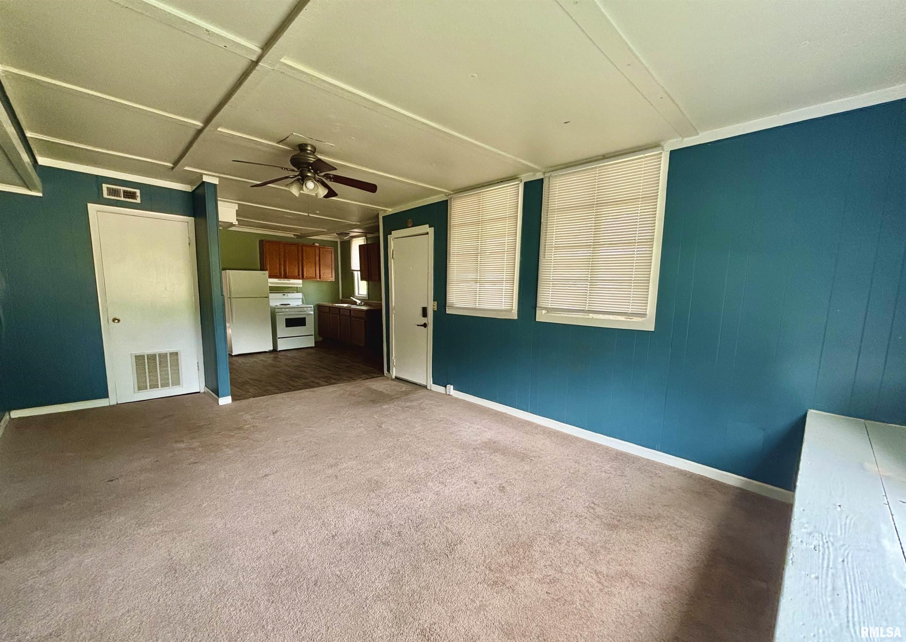 614 West Rigdon Street Carbondale, IL 62901 - Photo 3 of 13 Gallery Image 3