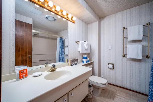 $174,500 | 314 Tamarron Drive, Unit 406, Durango, CO 81301