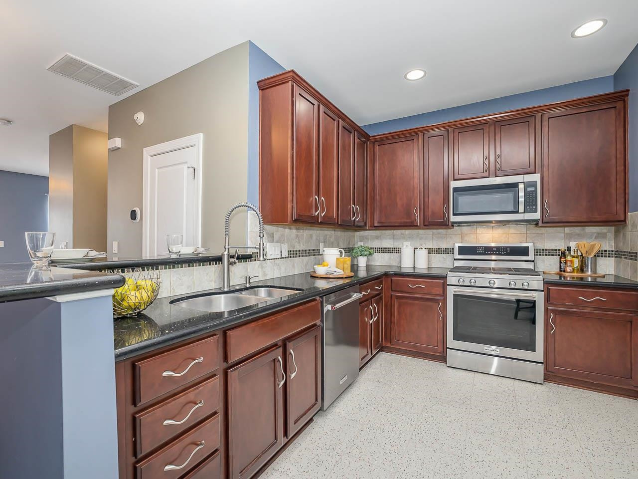 8012 Goldenrain Way Raleigh, NC 27612 - Photo 8 of 29 Photo 8